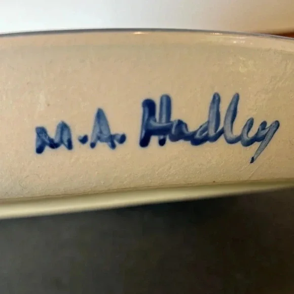 M.A. Hadley Pottery Country Scene Horse 14" Serving Platter Baking Dish- Signed - Picture 3 of 3